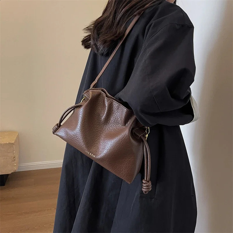Drawstring Shoulder Bag | 2024 PU Leather Retro Sweet Women's Crossbody Purse 4
