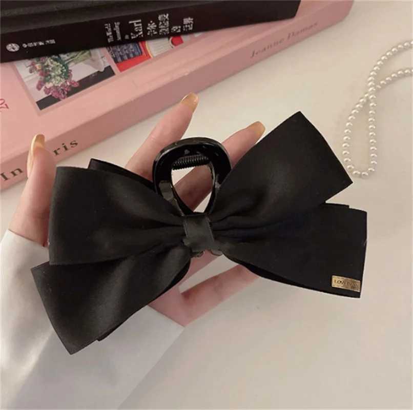 New Large Black Fabric Bow Grab Hair Clips Womens New Korean Style Hairpin Fashion Shark Cawl Clips Girls Hair AccessoriesL240727