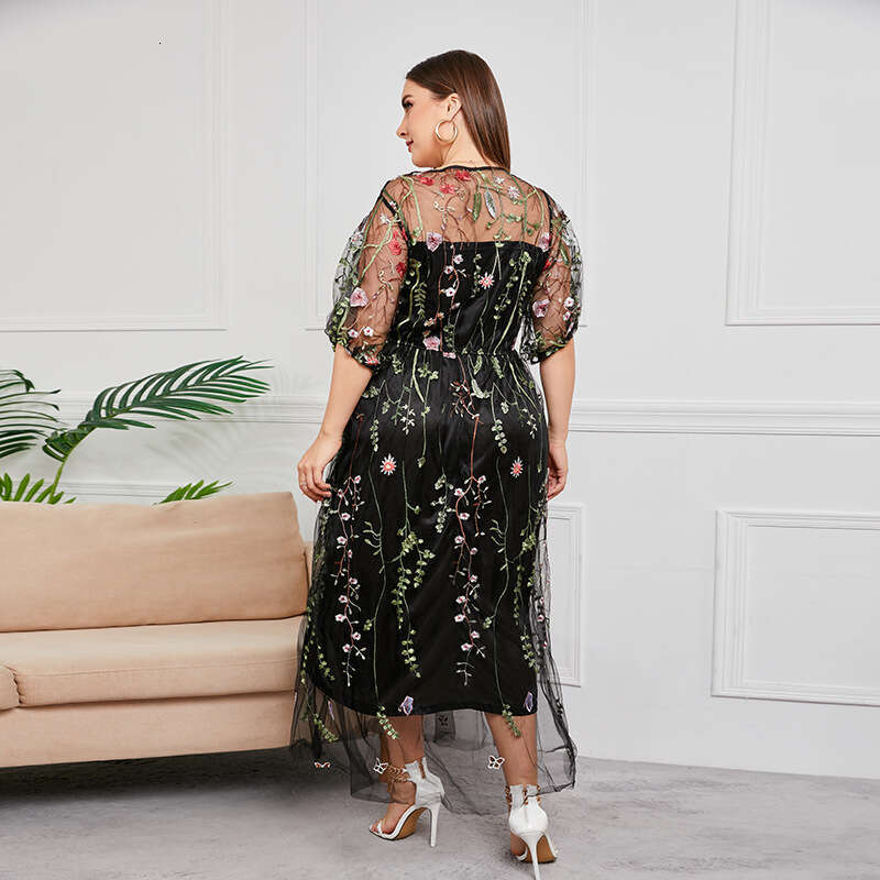 French Hepburn Style Oversized Womens Mesh Embroidered Banquet Party Dress 200 Pounds to Wear Sexy Novelty Waist Temperament Loose Oversize Dress Silk