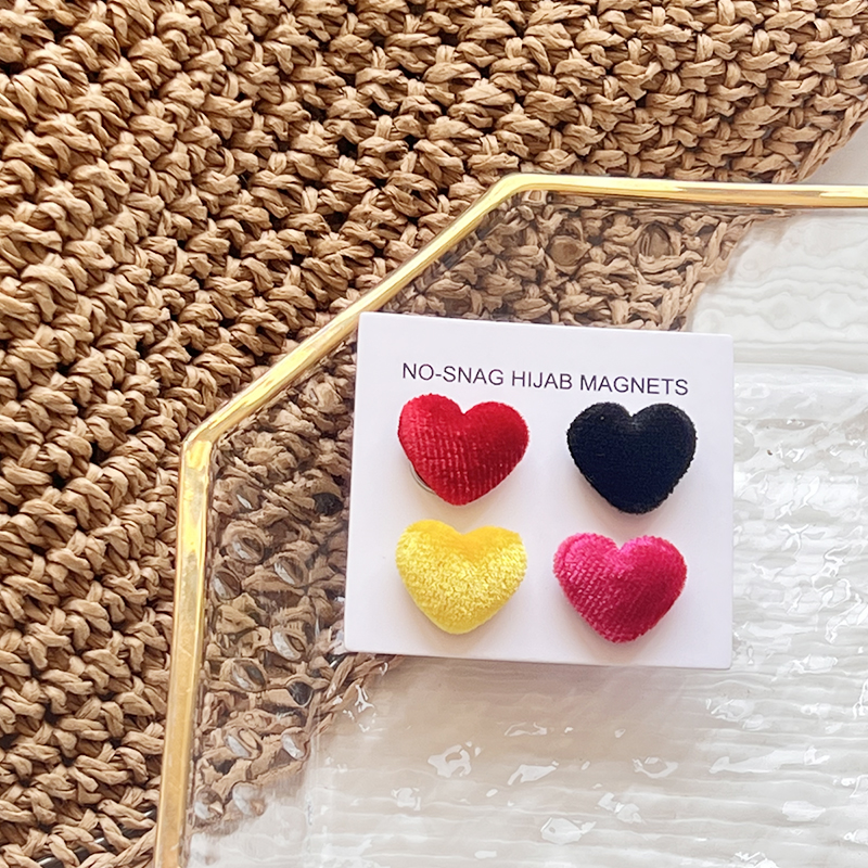 Headscarf with strong magnetic fabric, peach heart magnetic buckle, silk scarf buckle collar clip, anti light leakage magnetic buckle 1 piece/4 pairs