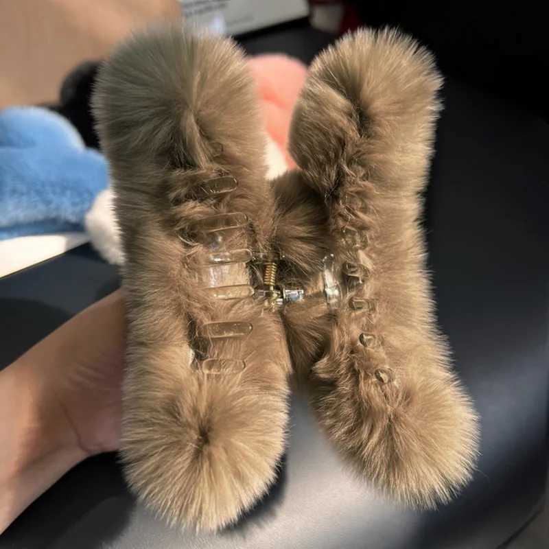 New Winter Faux Fur Hair Claw Elegant Acrylic Hairpins Plush Hair Clip Barrette Crab Headwear for Women Girls Hair AccessoriesL240727
