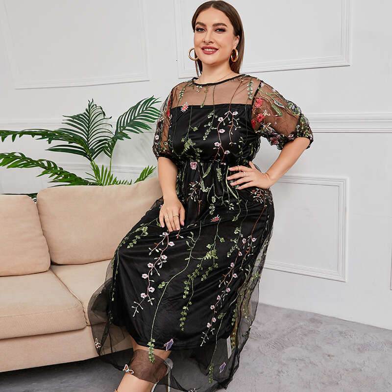 French Hepburn Style Oversized Womens Mesh Embroidered Banquet Party Dress 200 Pounds to Wear Sexy Novelty Waist Temperament Loose Oversize Dress Silk