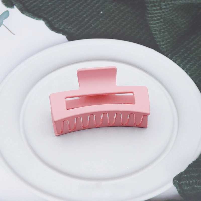 2024 New Korean Women Matte Hair Claws Hair Clips Headwear Large Size Hairpin Crab Barrette Fashion Ornament Hair AccessoriesL240727