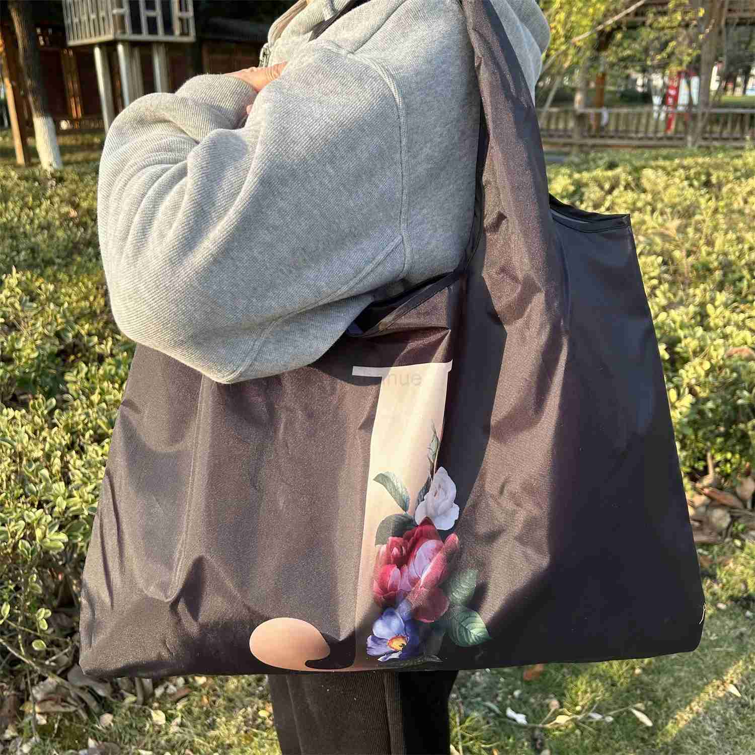 Bags Bags Tote With Capacity Letters Women Large Canvas Shopping Student Toiletries Organizers Casual Shopper Letter Cabbage BunXJ240727