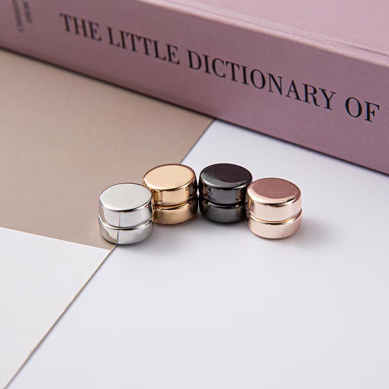 Spray painted circular magnetic buckle scarf buckle collar clip magnetic suction buckle brooch scarf shawl fixed anti light magnetic buckle 1 piece/4 