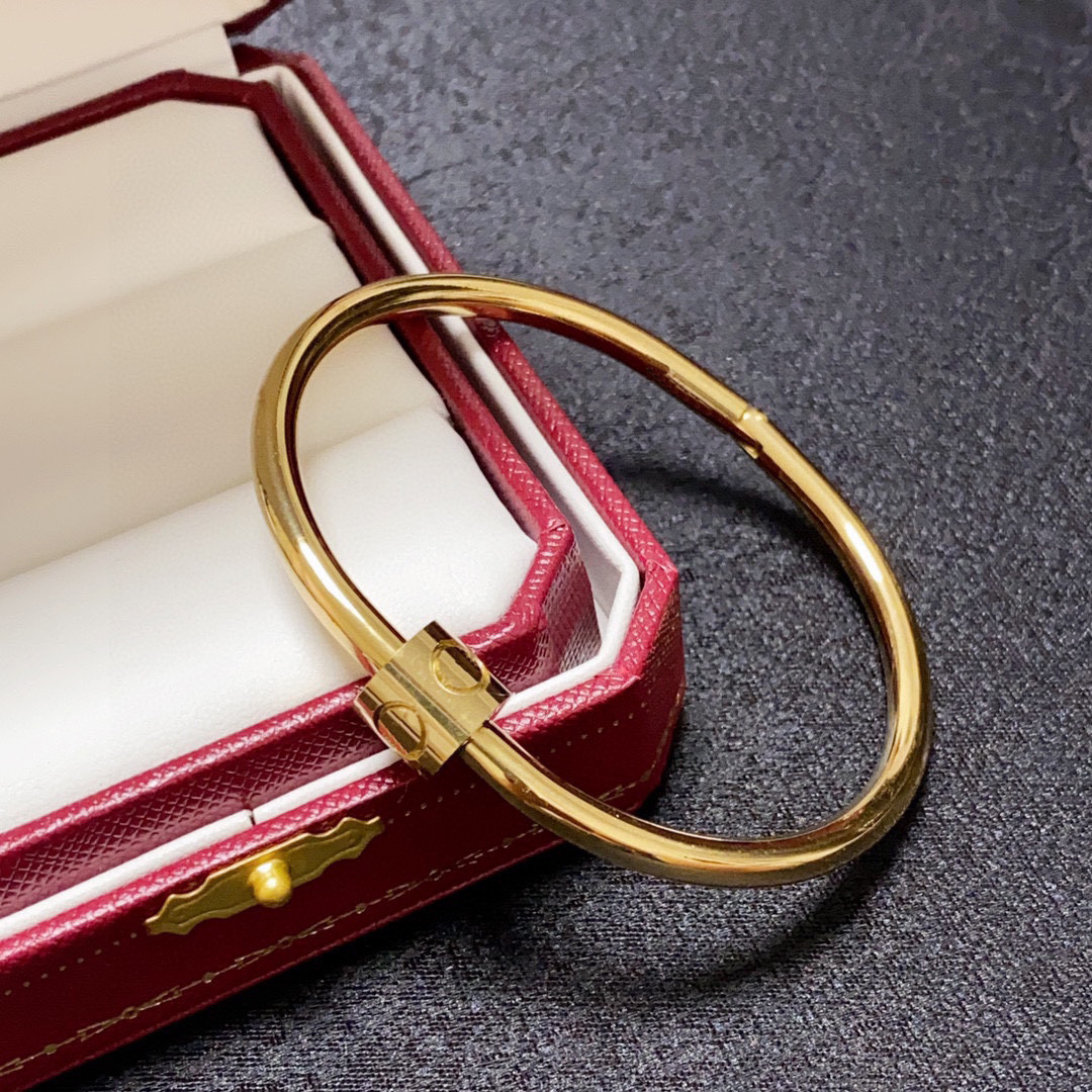 Bracelet designer bracelet Luxury bracelets with Diamonds Design Hundreds Styles bracelet Christmas Gift jewelry bracelets many styles very nice