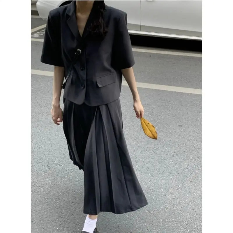 Womens Summer Set Fashion Two Piece Short Suit CoatMid Length Pleated Skirt 240727