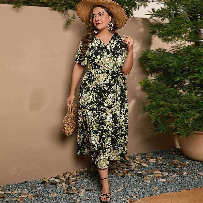 Hot Selling Oversized Loose Floral Dress for Women with V-neck Waist Up Slim and Long Skirt Seaside Vacation Beach Skirt Temperament Round Neck Dress