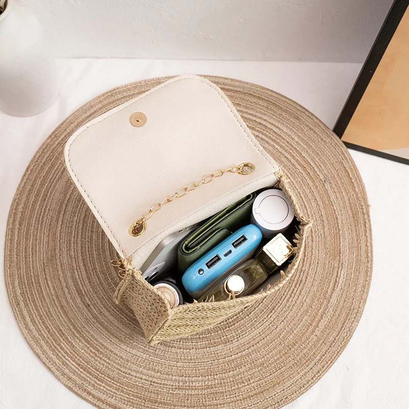 Cross border Spring Urban Minimalist Style Womens One Shoulder Styled Straw Woven Bag 240727