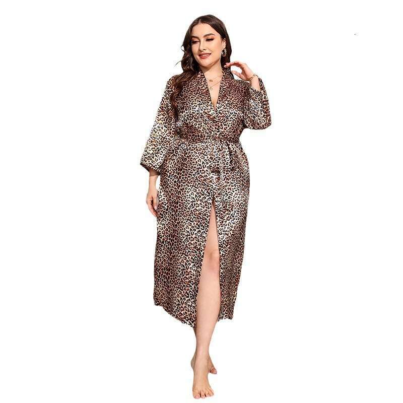 Hot selling imitation silk pamas in Russia and the United States large-sized long sleeved home clothing for women with leopard print weighing 250 poun