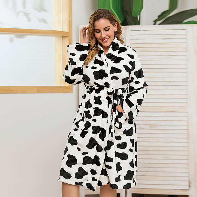 Warm pajamas women in autumn and winter thickened flannel oversized casual womens home clothing weighing 200 pounds suitable for chubby sisters to wea