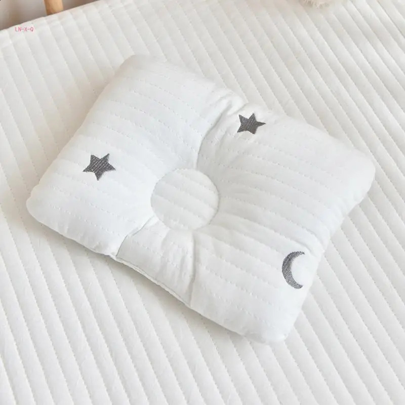 51BA Infant Pillow for borns Cotton Baby Crib Accessory Nursery Decorations 240723
