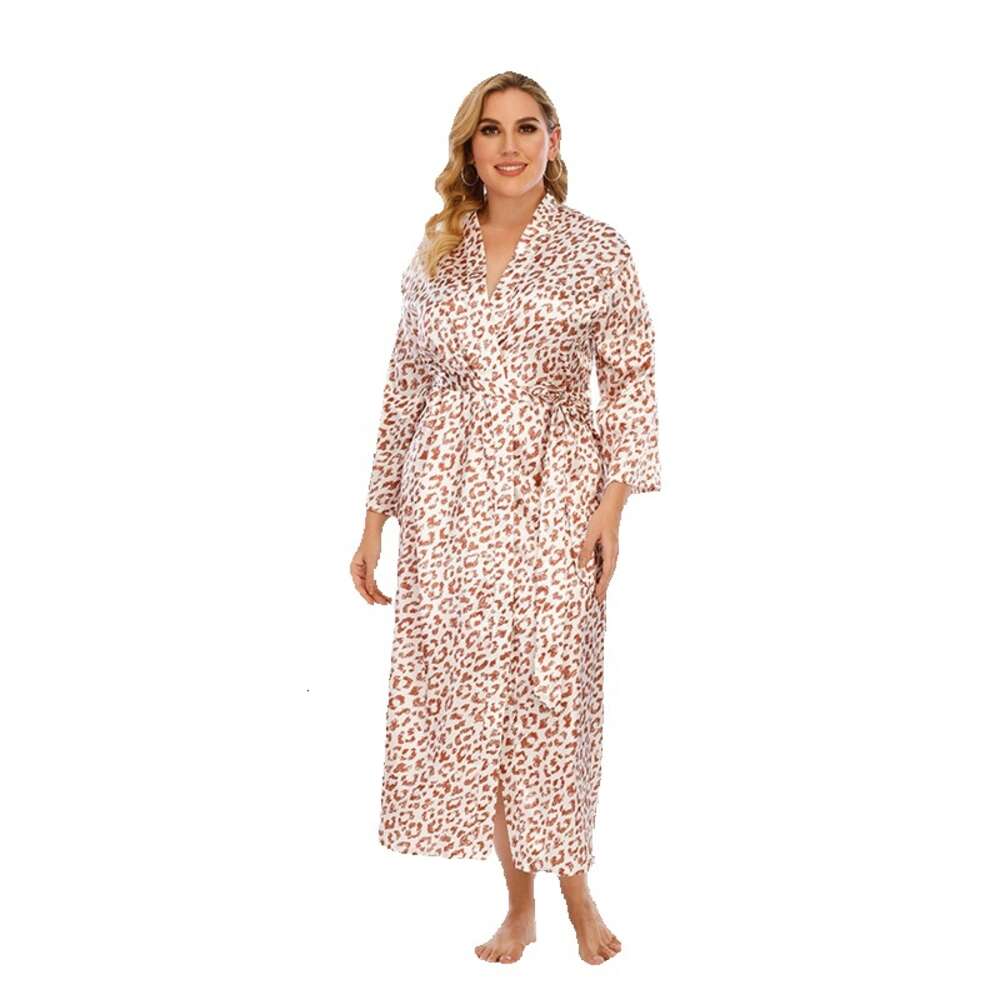 Simulated silk colored ding oversized Japanese pamas loose fitting home clothing sleeved leopard print long style pamas