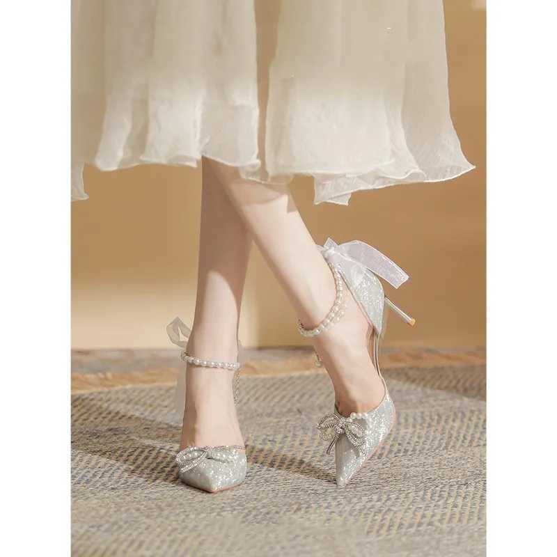High Quality Sier Heels Bow Shoes Womens Trend Elegant High Heels Pump Pointed Toe Bling Pearl Party Womens Wedding Dance Shoes T241024