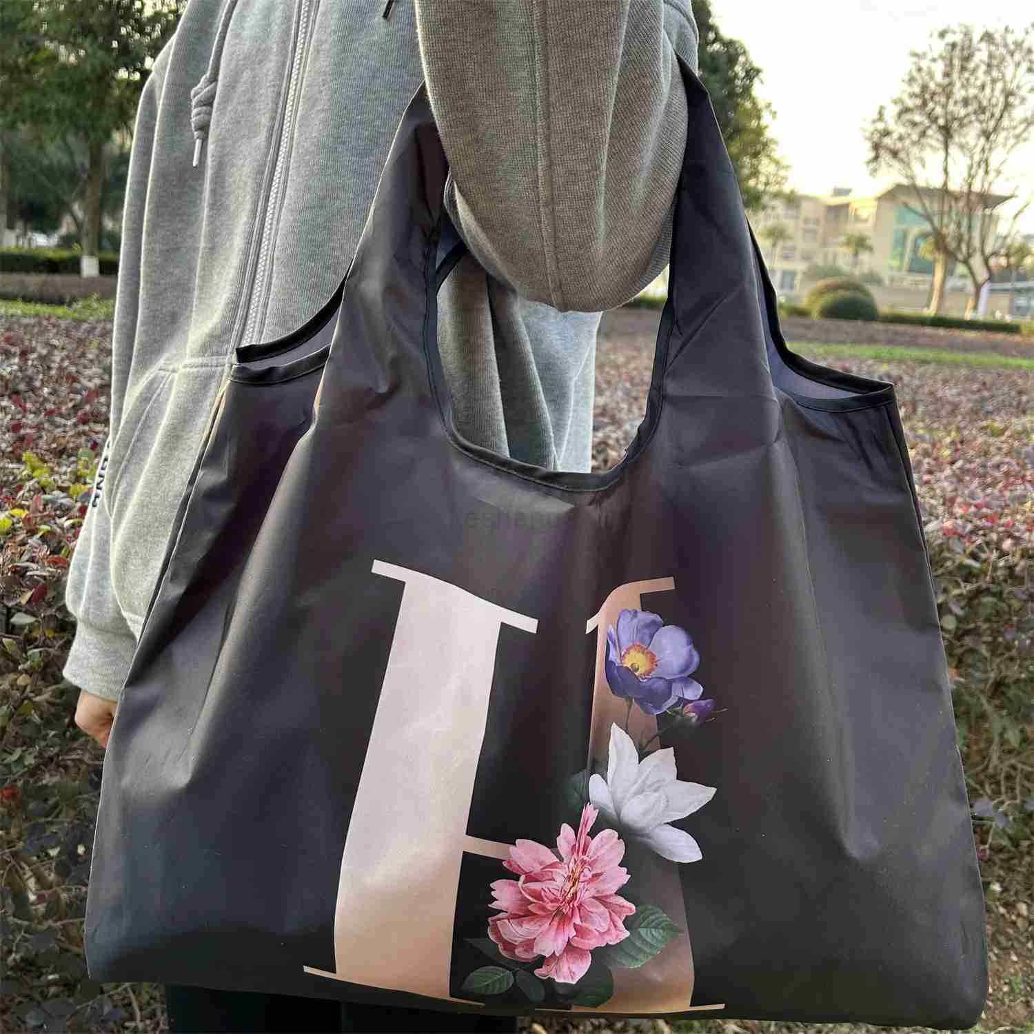 Bags Bags Tote With Capacity Letters Women Large Canvas Shopping Student Toiletries Organizers Casual Shopper Letter Cabbage BunXJ240727