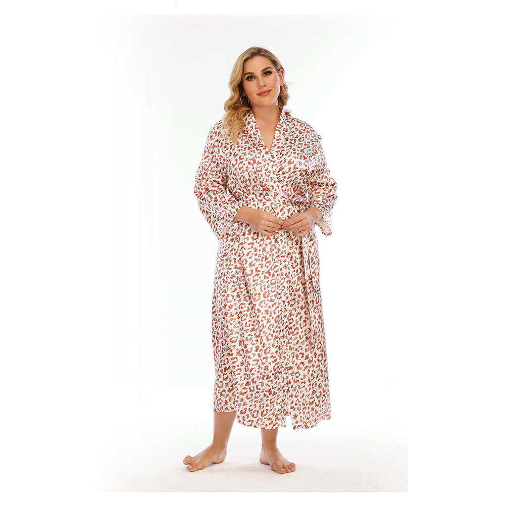 Simulated silk colored ding oversized Japanese pamas loose fitting home clothing sleeved leopard print long style pamas