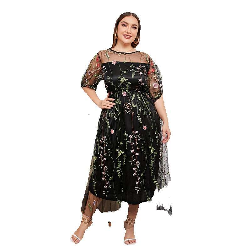 French Hepburn Style Oversized Womens Mesh Embroidered Banquet Party Dress 200 Pounds to Wear Sexy Novelty Waist Temperament Loose Oversize Dress Silk
