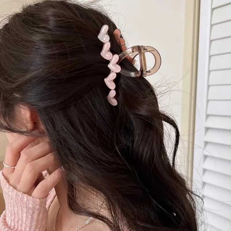 New Fashion Elegant Popular Colorful Jelly Heart Acrylic Hair Claw Clip for Women Girls Summer Hair AccessoriesL240727