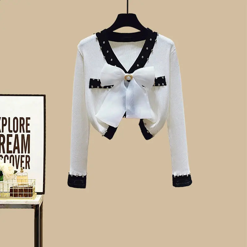 Spring and Autumn Season Set Womens Korean Edition Slim Fragrant Style Cardigan Waist Wrap Dress Two Piece 240727