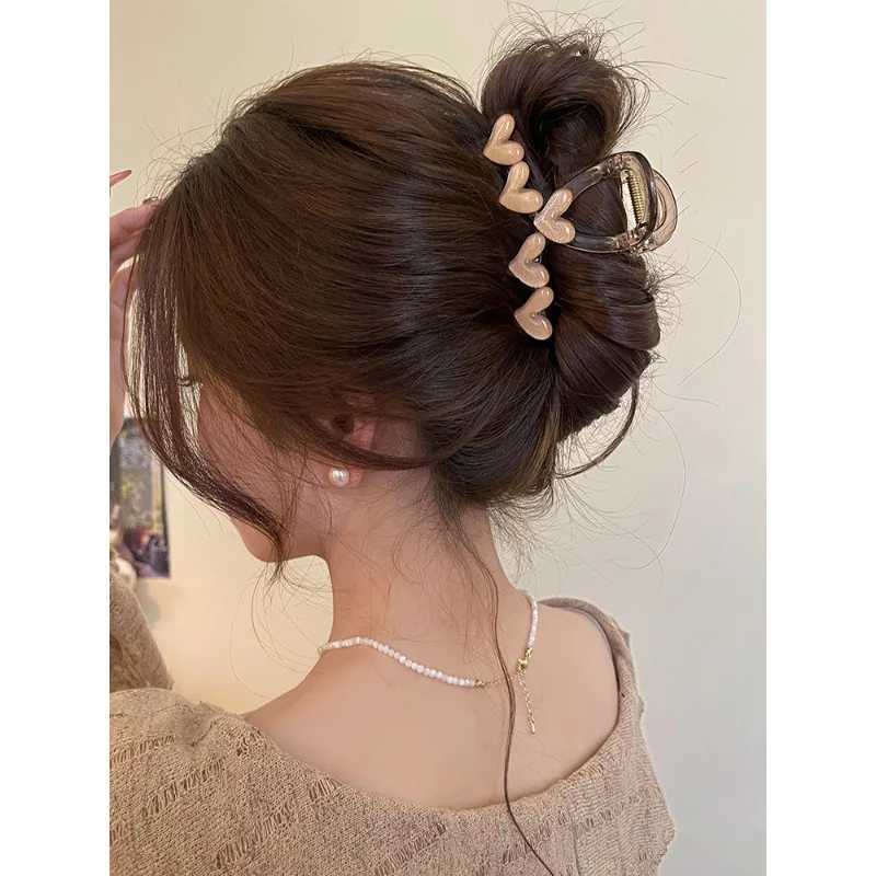 New Fashion Elegant Popular Colorful Jelly Heart Acrylic Hair Claw Clip for Women Girls Summer Hair AccessoriesL240727