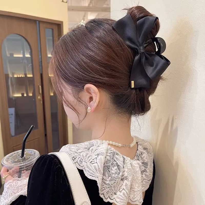 New Large Black Fabric Bow Grab Hair Clips Womens New Korean Style Hairpin Fashion Shark Cawl Clips Girls Hair AccessoriesL240727