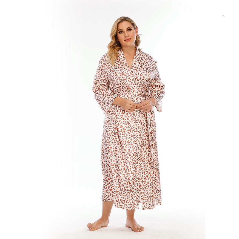 Simulated silk colored ding oversized Japanese pamas loose fitting home clothing sleeved leopard print long style pamas