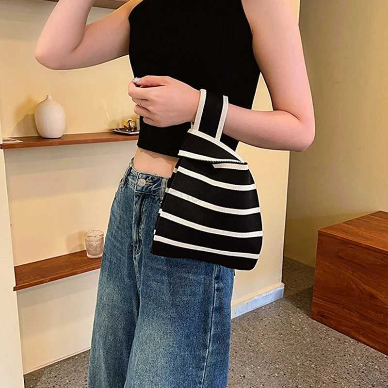 Handmade Knit Handbag Women Mini Knot Wrist-bag Female Casual Color Wide Stripe Plaid Tote Bag Student Reusable Shopping BagXJ240727