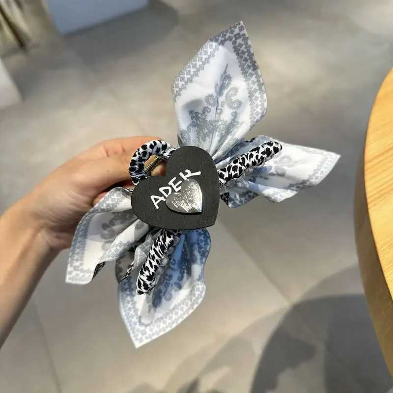 Vintage Style Bow Hair Claw Cashew Paisley Shark Clip Large Size Hair Clips Boho Vacation Headwear Women Hair AccessoriesL240727