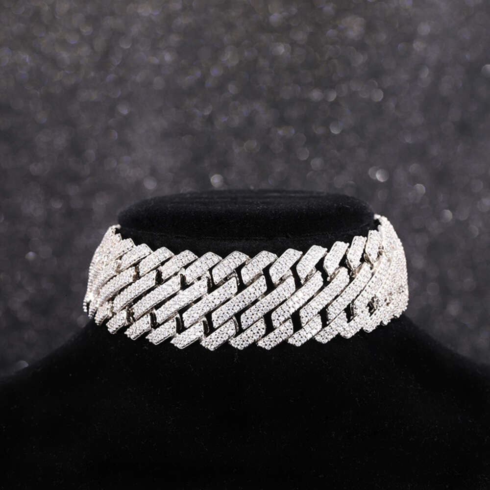 High Quality Hip Hop Jewelry 26mm d Color Vvs Moissanite Diamond Chain 925 Sterling Silver Cuban Chain Bracelet