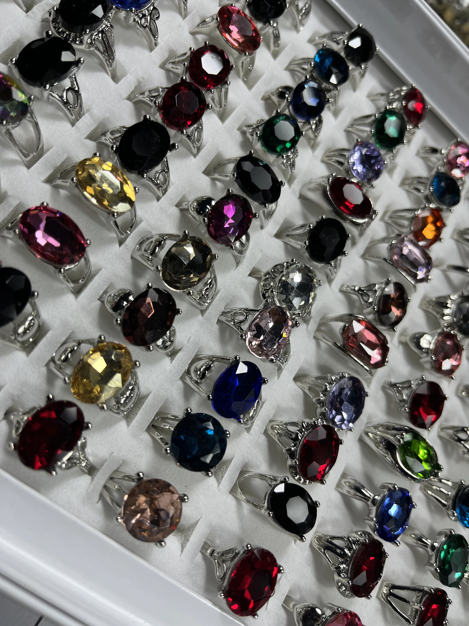 50 piecesbatch factory wholesale womens alloy finger rings multicolor gemstone colored crystal zirconia 240723
