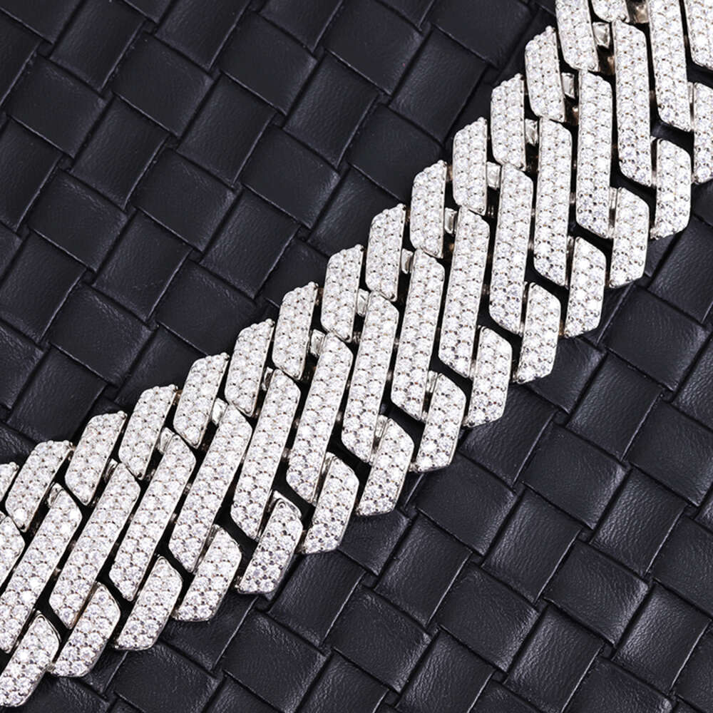 High Quality Hip Hop Jewelry 26mm d Color Vvs Moissanite Diamond Chain 925 Sterling Silver Cuban Chain Bracelet