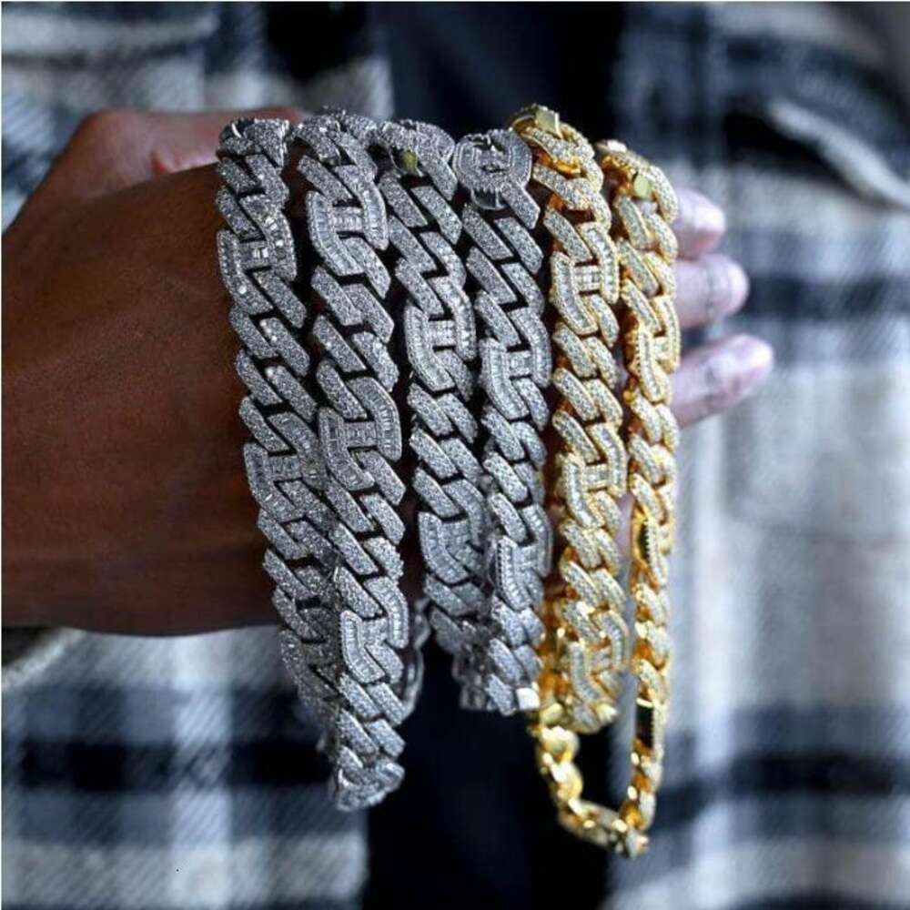 Hiphop Moissanite Necklace 925 Sterling Silver Prong Setting Baguette Diamond Gold Plated Iced Out Vvs Moissanite Cuban Chain