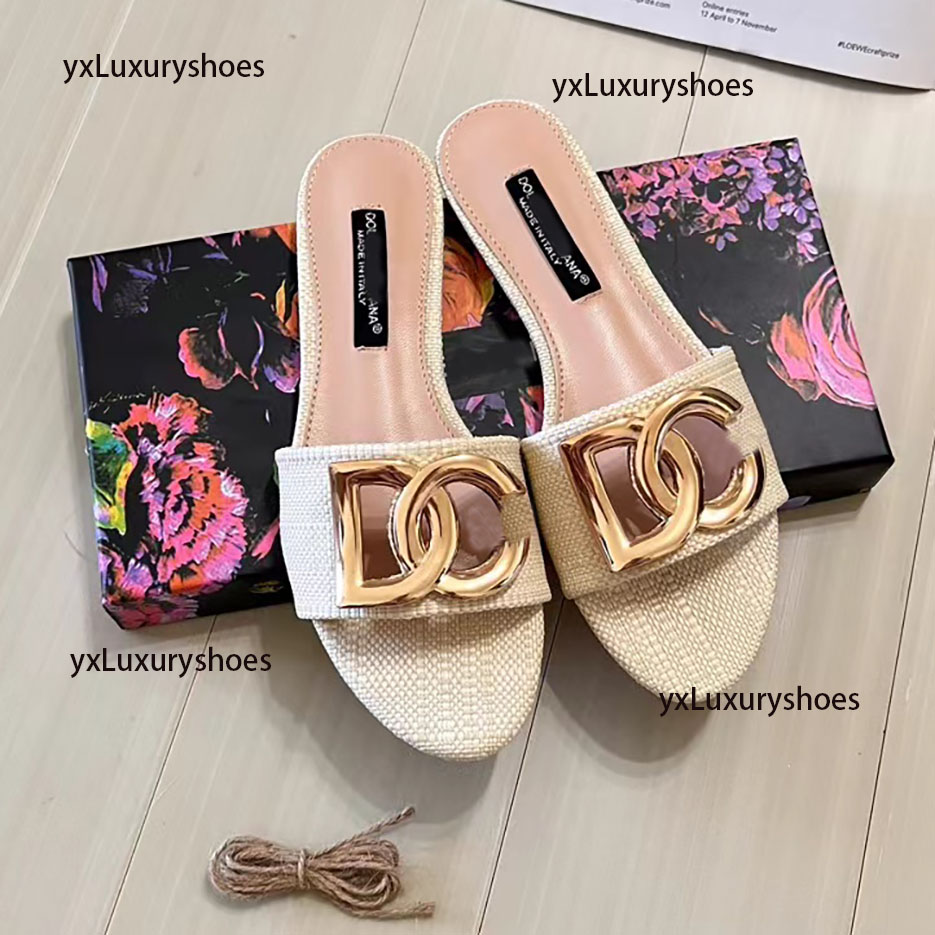2024 Paris Designer Sandals Women's slippers Hand woven flat slippers Women's luxury high quality beach flip-flops sandals Size 35-42
