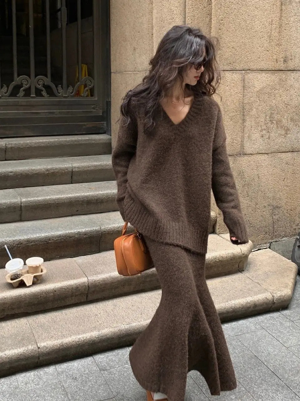 Lazy Style Womens Sweater Set AutumnWinter Vneck Lanhua Knitted Top Half Sleeve Fashion Two piece 240827