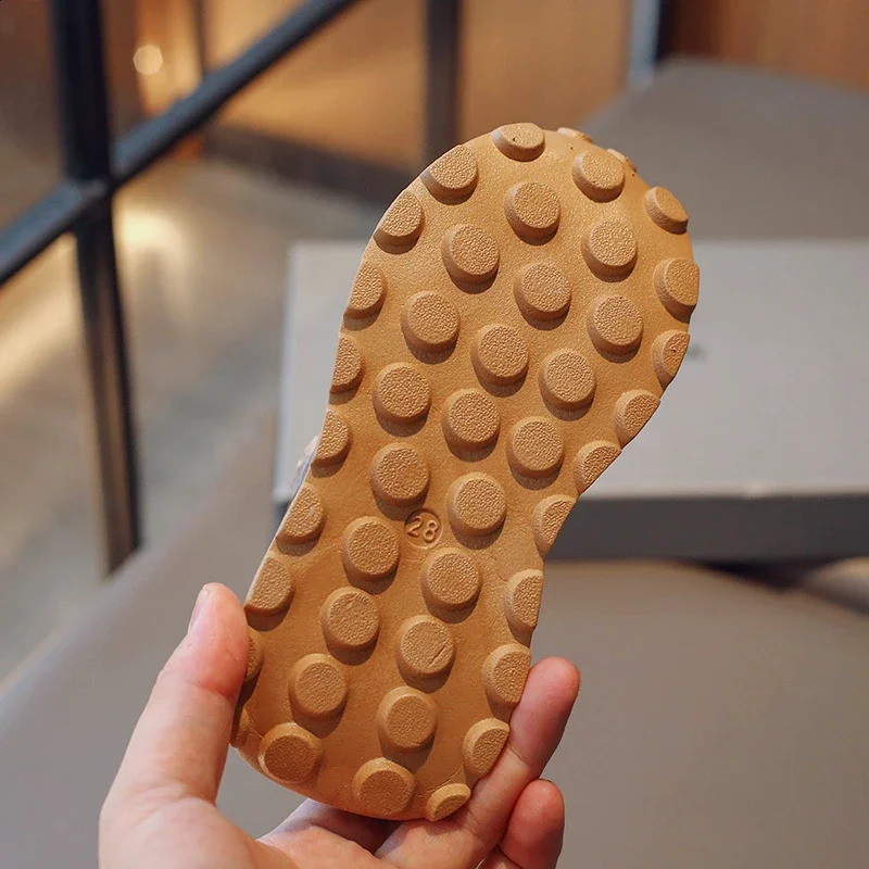 All Seasons Childrens Sneakers Mesh Breathable Middle and Large Casual Shoes Boys Girls Tennis C260130