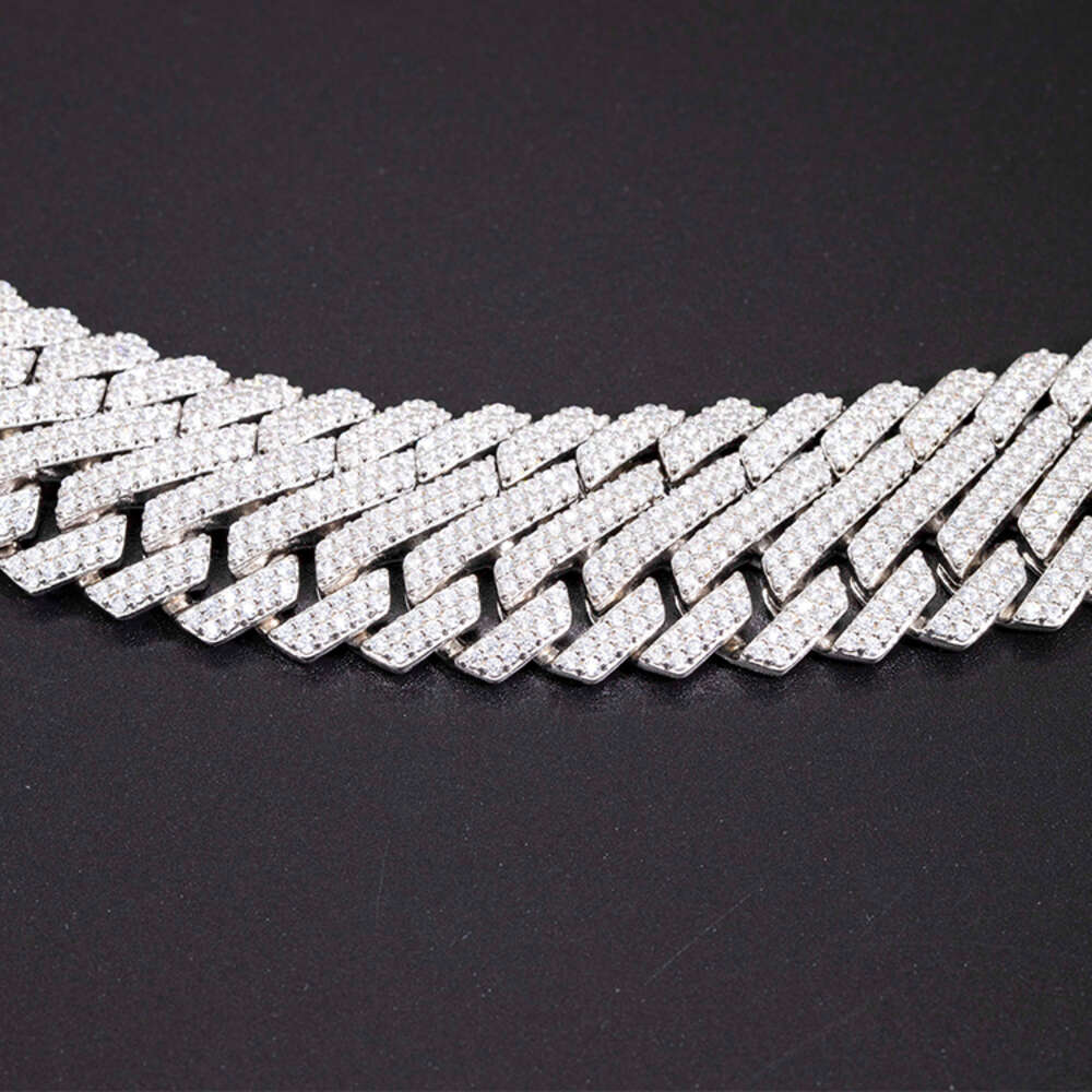 High Quality Hip Hop Jewelry 26mm d Color Vvs Moissanite Diamond Chain 925 Sterling Silver Cuban Chain Bracelet