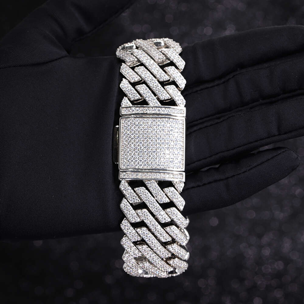 High Quality Hip Hop Jewelry 26mm d Color Vvs Moissanite Diamond Chain 925 Sterling Silver Cuban Chain Bracelet
