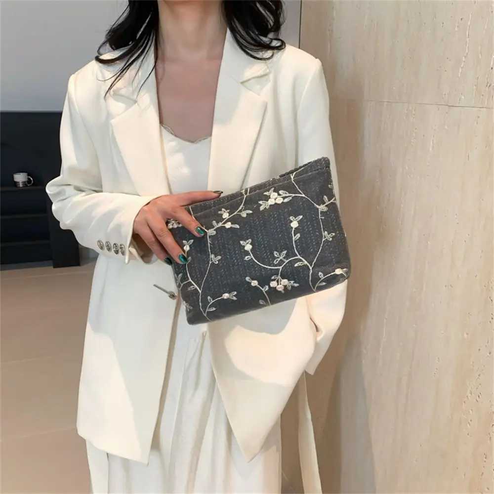 Rattan Handbag Fashion Handheld Minimalism Clutch Bag Business Straw Handmade Braid Bag SummerXJ240729