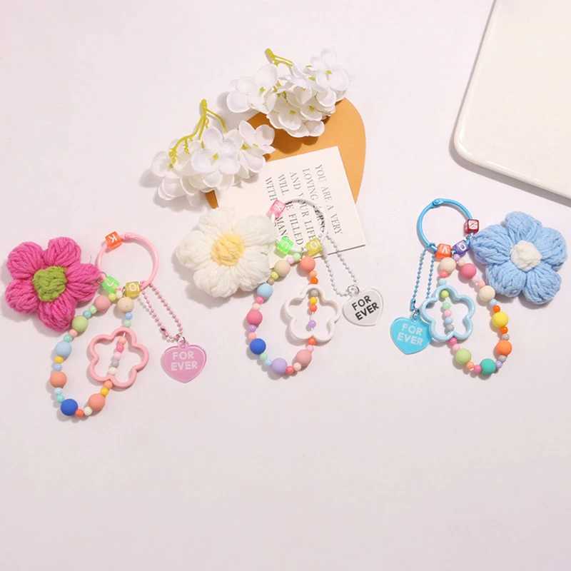 Cartoon Wool Knitted Flowers Key Chains Beaded Wristlet Lanyard Bracelet Keyring For Women Girl Bag Pendant Charms Keychain GiftL240729