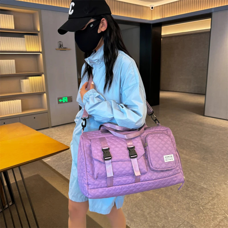 Weekender Bag for Women Travel Duffel Bag with Wet Pocket Large Overnight Bag with Shoe Compartment Carry On Gym Duffle Sports 240729