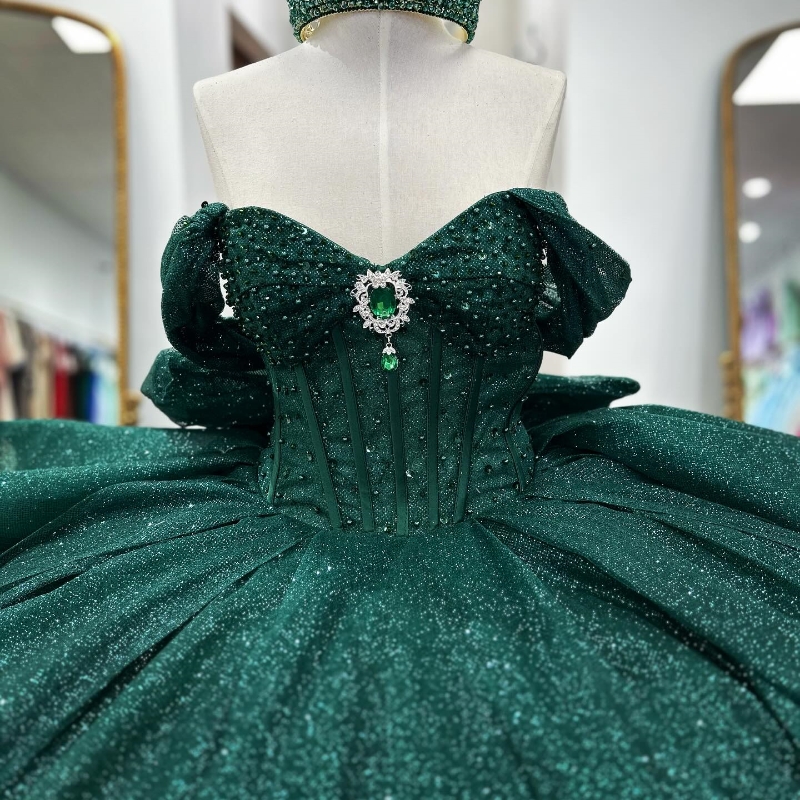 Emerald Green Off Shoulder Sparkly Quinceanera Dresses Ball Gown Crystal Tulle Formal Princess Birthday Party Vestidos De 15 Anos