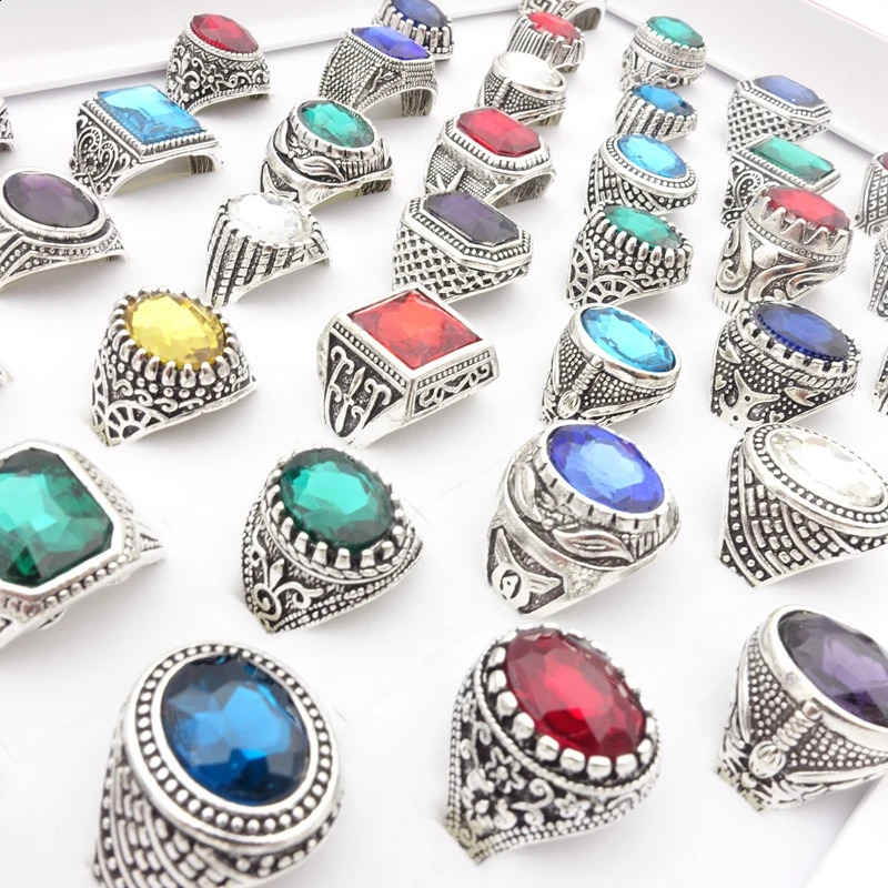 2050100 pieces of vintage silver plated rings suitable for wholesale mens gold fashionable fingers jewelry and glass stone 240723