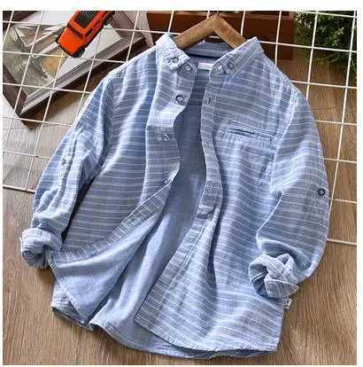 A fashionable and comfortable linen shirt for boysW240729