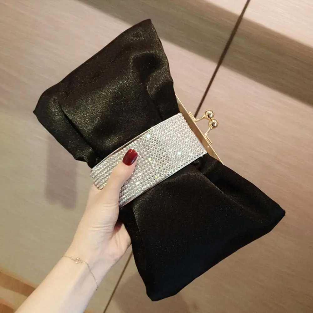 Luxury Chain Rhinestone Bow Handbag Diagonal Shoulder Bags Evening Party Purse Wedding Clutch BagXJ240729