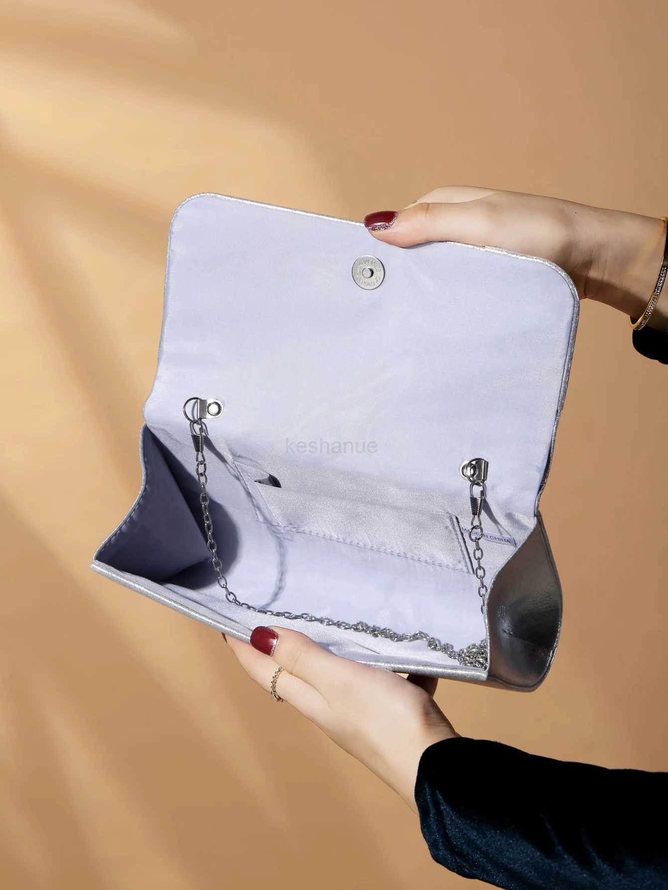 1 Mini Bow Embellished Womens Evening Bag Magnetic Closure and Chain Evening BagSuitable for womens birthday partiesXJ240729