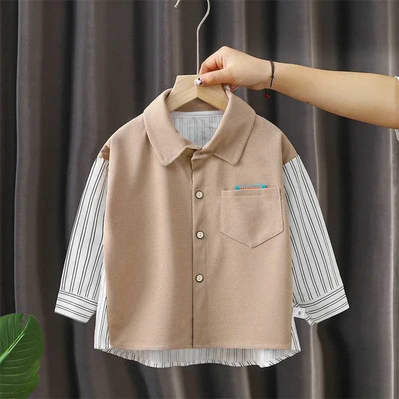 Boys and Childrens Long sleeved Shirt 2024 Spring/Summer New Childrens Jacket Fashion Simple Solid Color Striped Baby ShirtW240729
