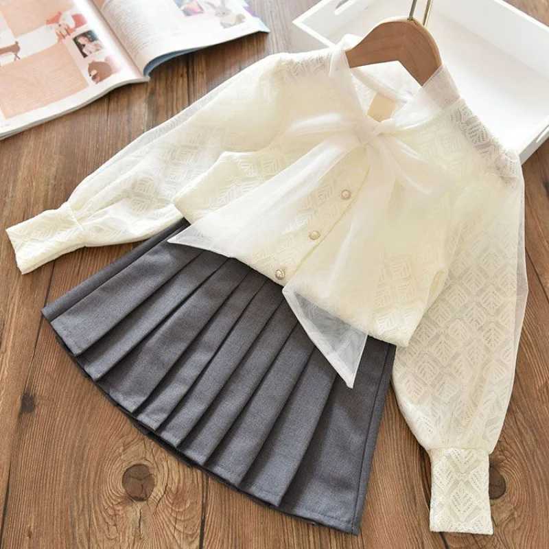Girl baby shirt jacket 2024 beige spring and autumn shirt cotton party gift beach school childrens clothingW240729