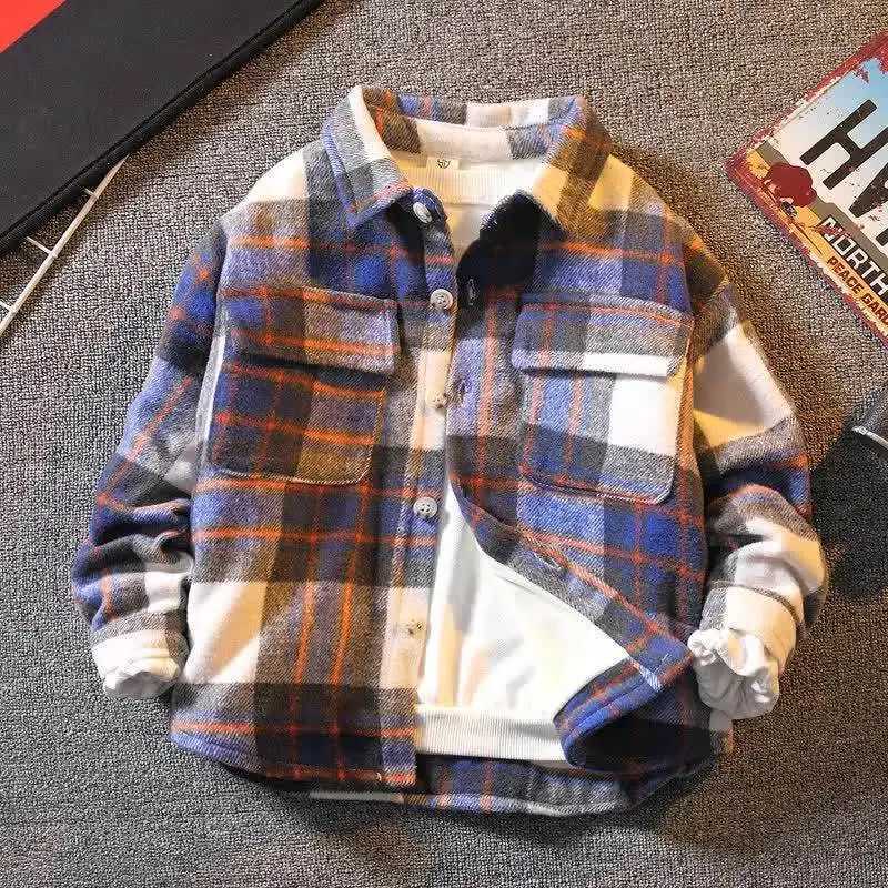Boys shirt thickened plush winter childrens thickened warm shirt Korean plaid autumn and winter seasonal jacketW240729