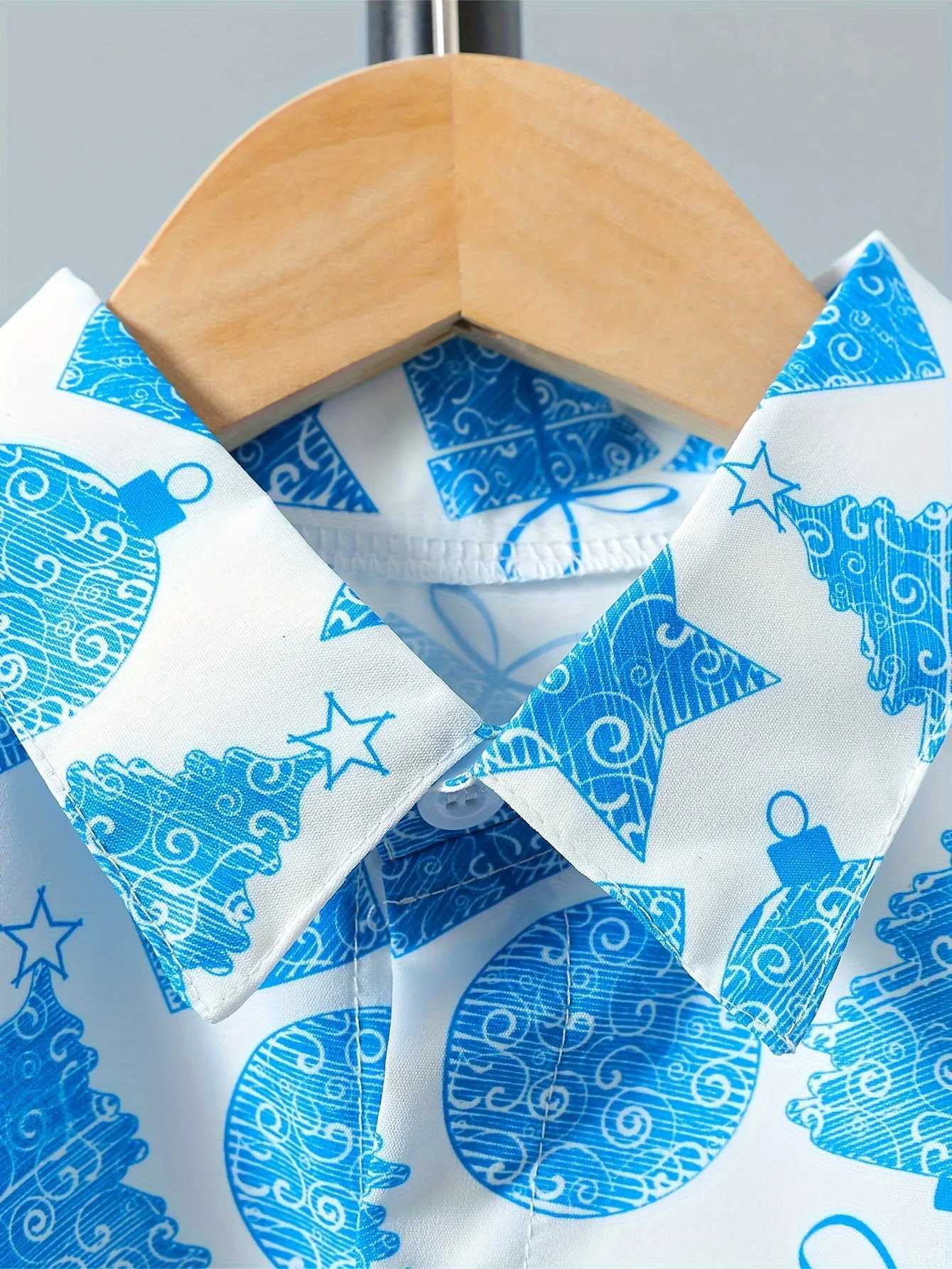 Boys Creative Christmas Tree Pattern Shirt Casual Short Sleeve Button Loose Comfortable Summer Holiday Shirt Boys Fashion T-shirtW240729