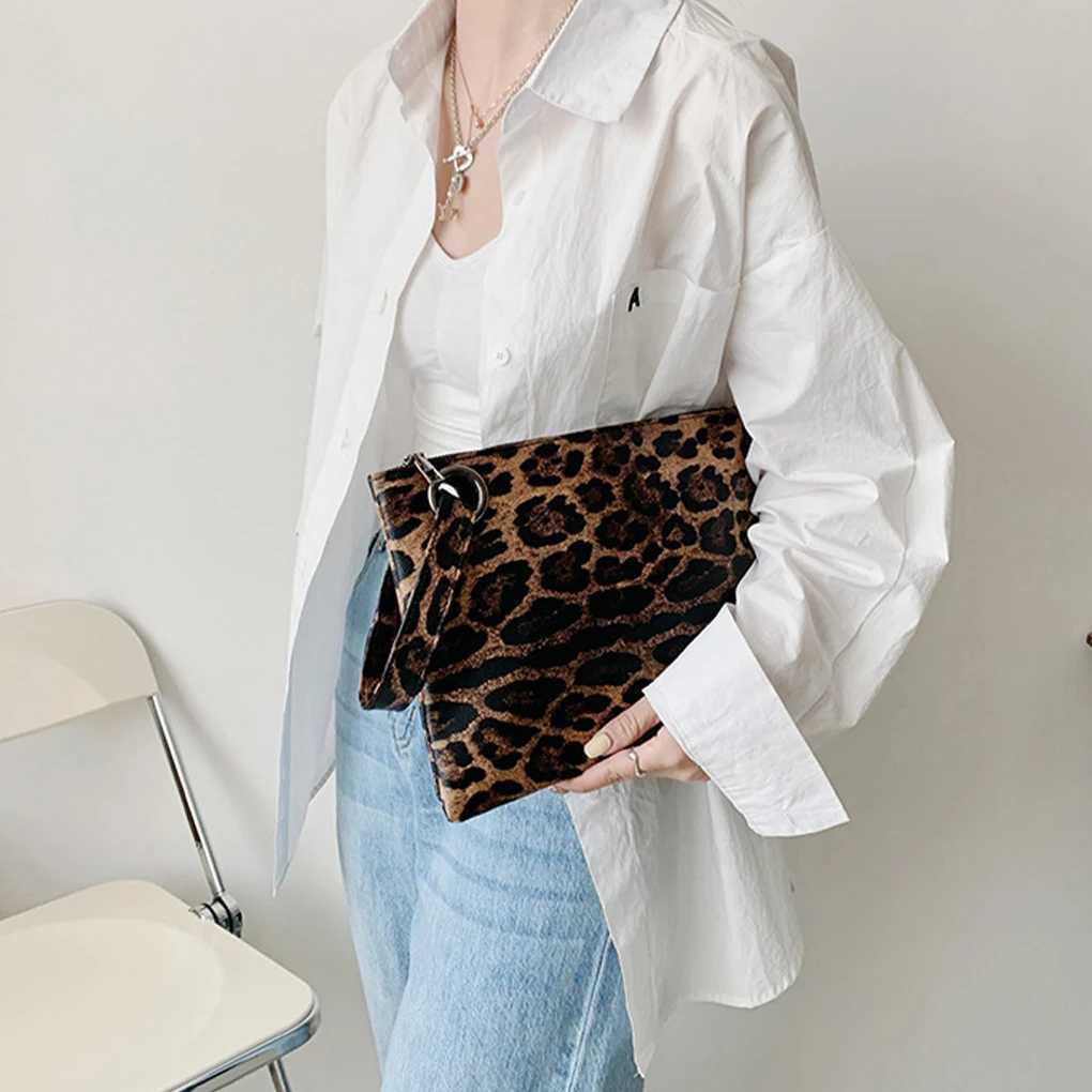 PU Sophisticated Clutches For Women Elegant And Handy Durable Timeless Compact Bags For Women Zebra fine grainXJ240729